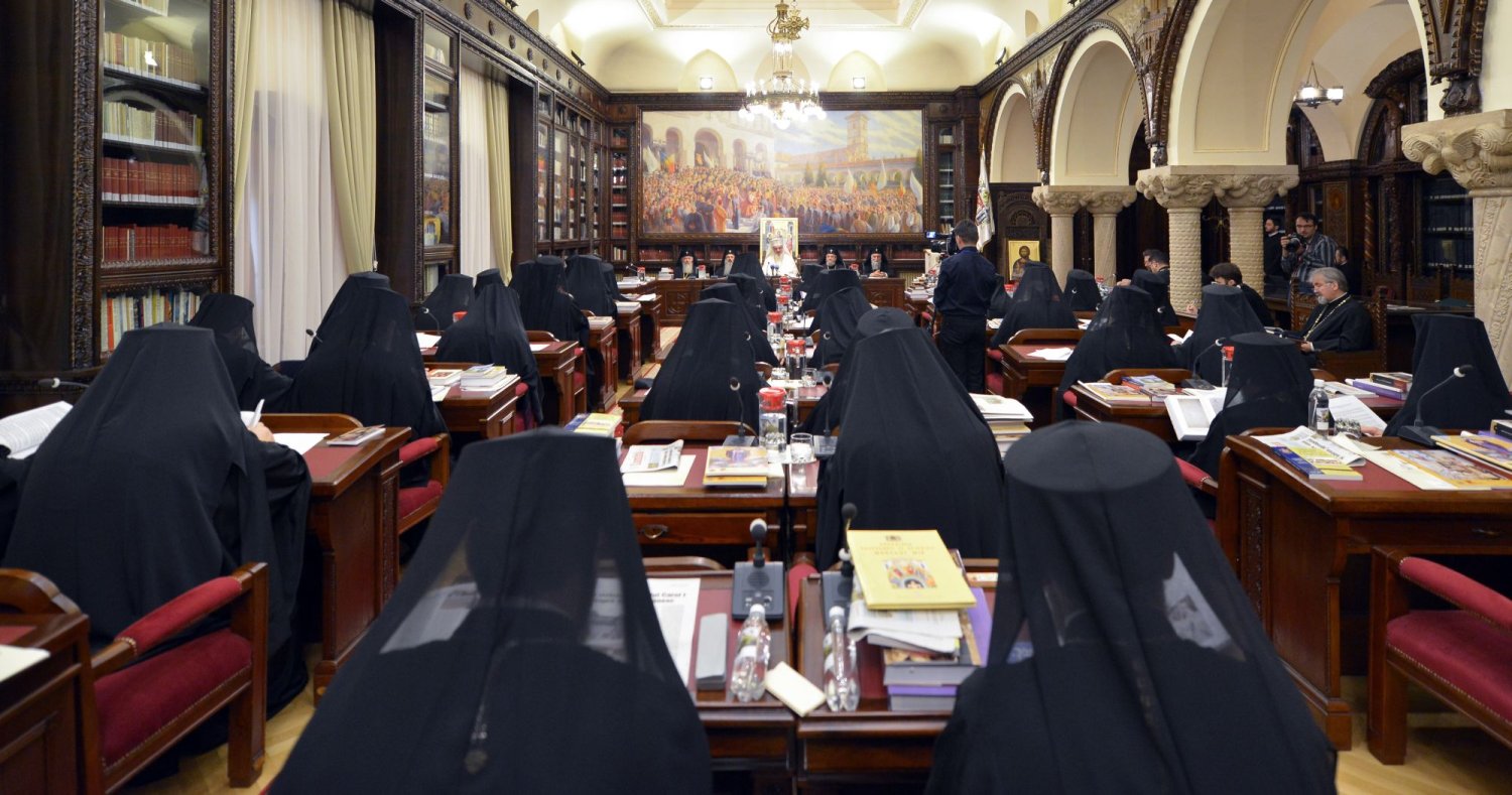 Sfântul Sinod s-a întrunit în şedinţă de lucru 118993