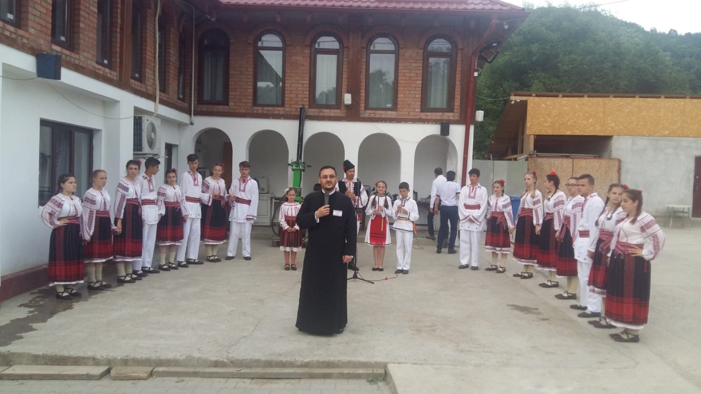 Tabăra pastoral-misionară, în Protoieria Vălenii de Munte 119024