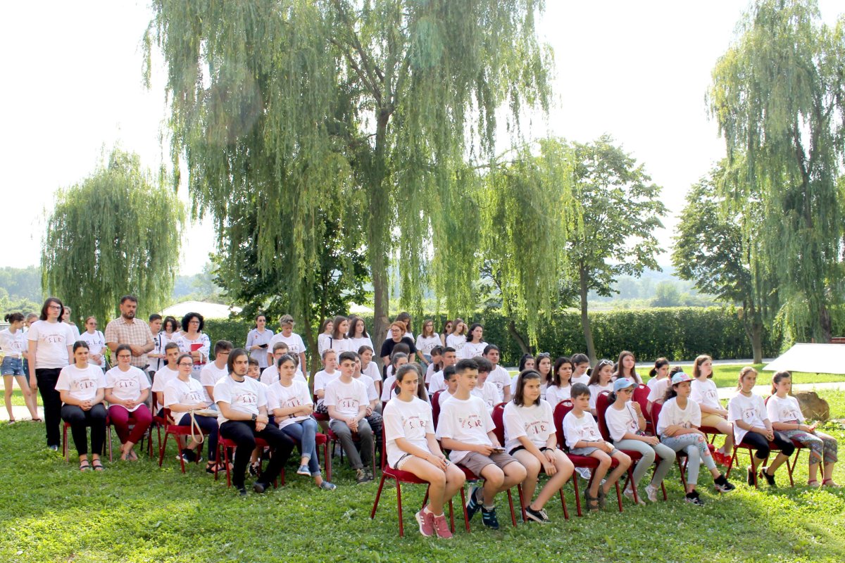 Tabără pentru olimpicii din Mitropolia Olteniei 119017