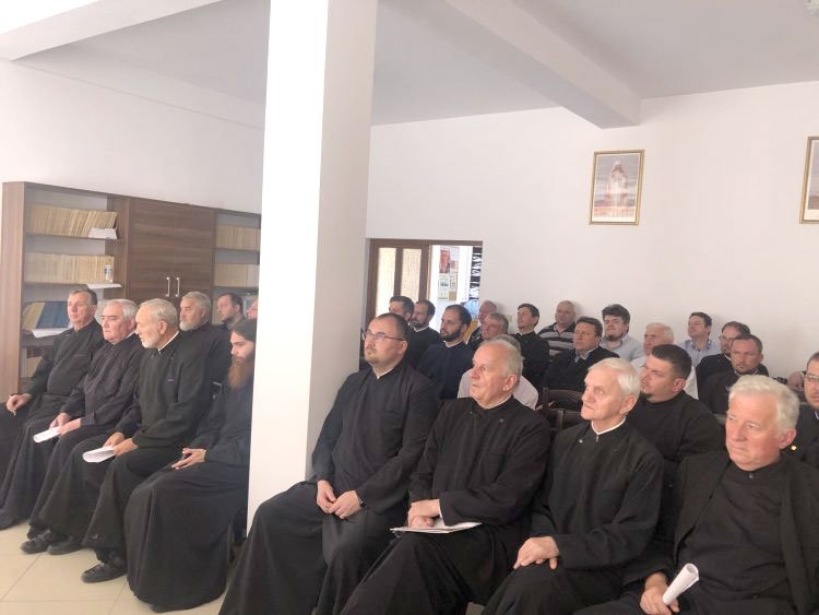 Întâlnirea lunară a preoților din Protopopiatul Dej 119125
