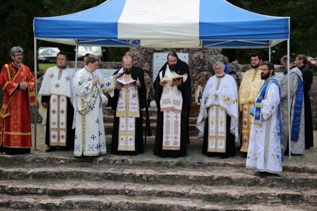 Pomenirea eroilor români din cimitirul Soultzmatt, Franța 119073
