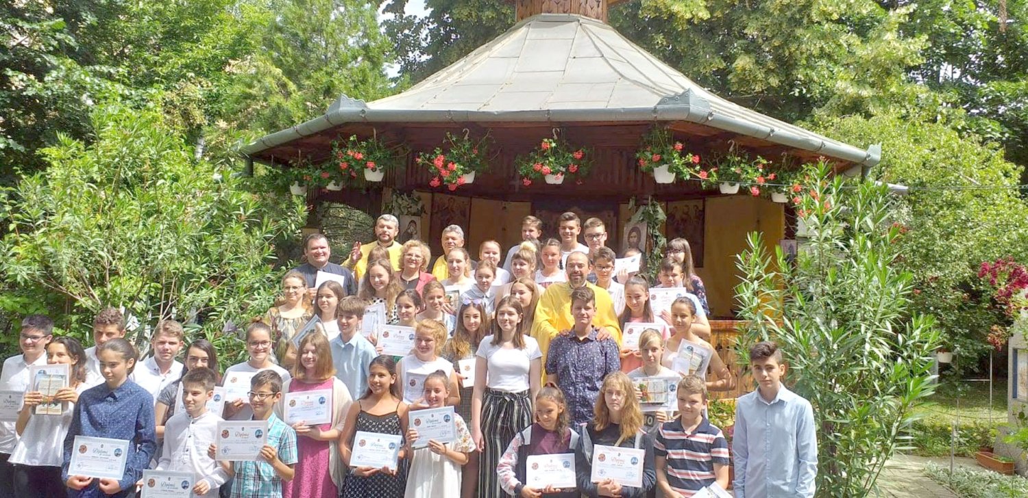 Premii pentru elevii merituoși, oferite de Parohia Timișoara-Viile Fabric 119220