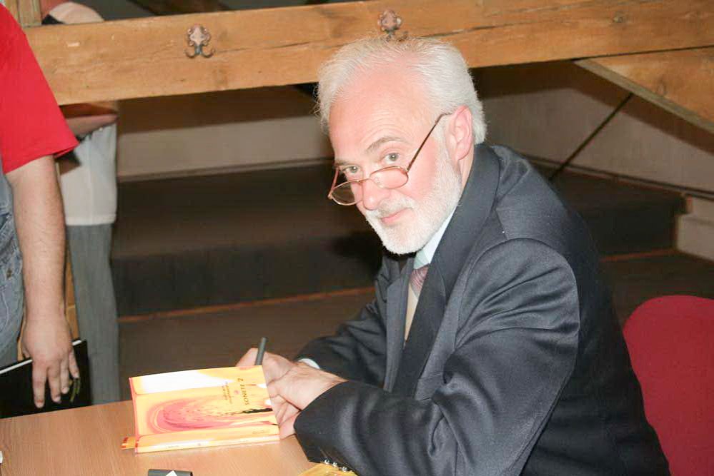 P O E Z I E: Adrian Munteanu 118880