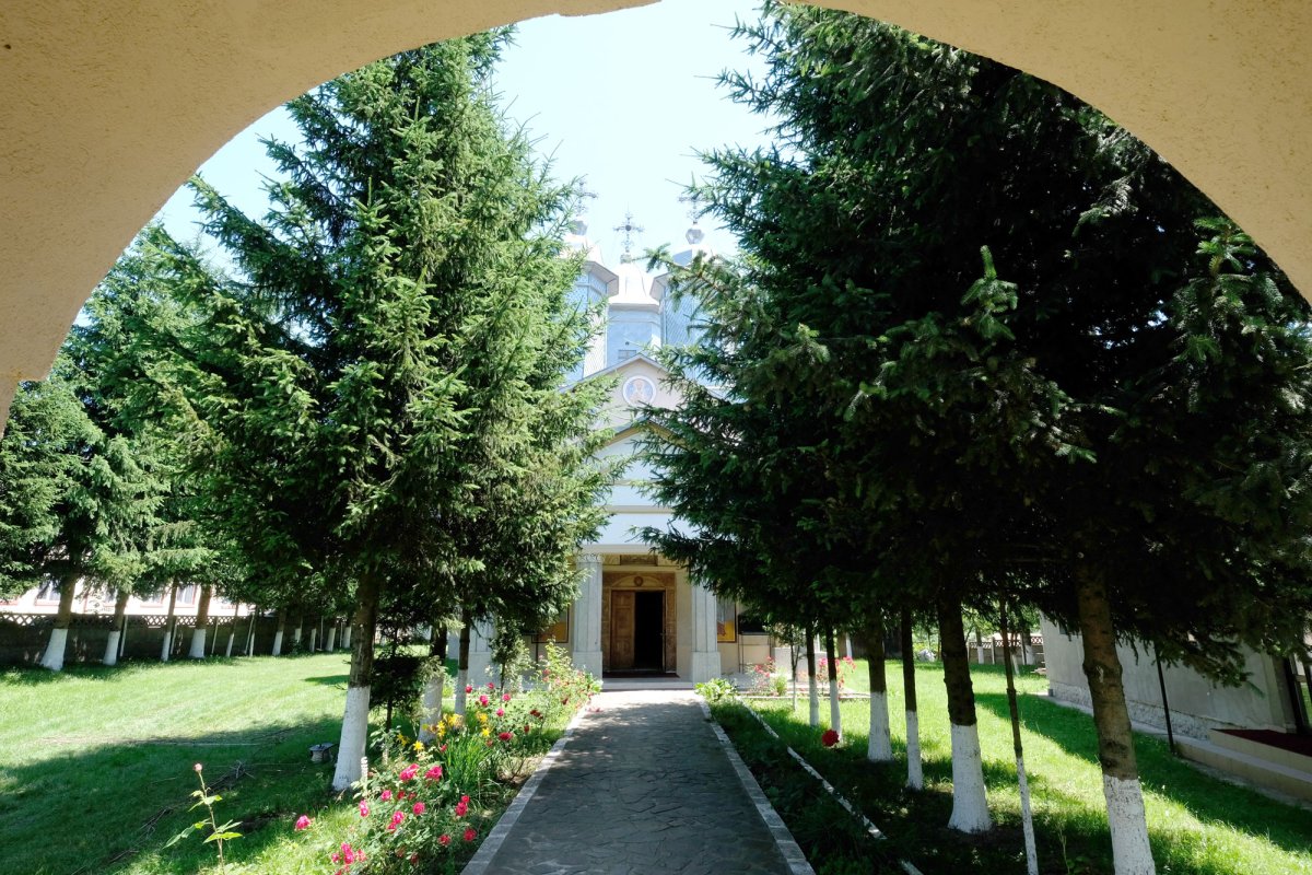 Toți Sfinții păzesc mărturia unității în Ostrovul Prahovei 118829