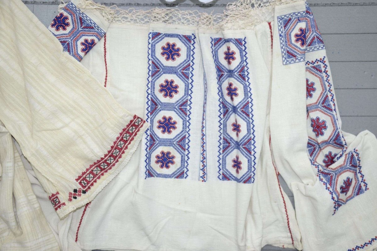 Cămașa cu altiță, un bun cultural unic 119286