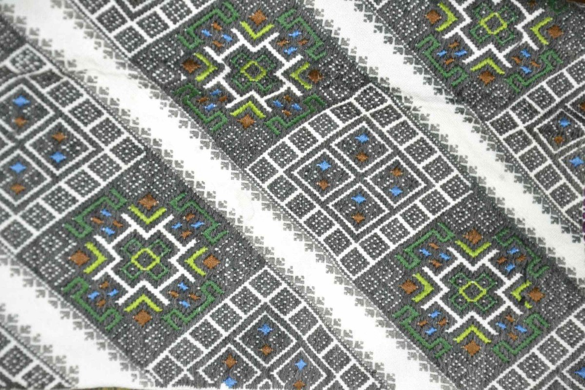 Cămașa cu altiță, un bun cultural unic 119289