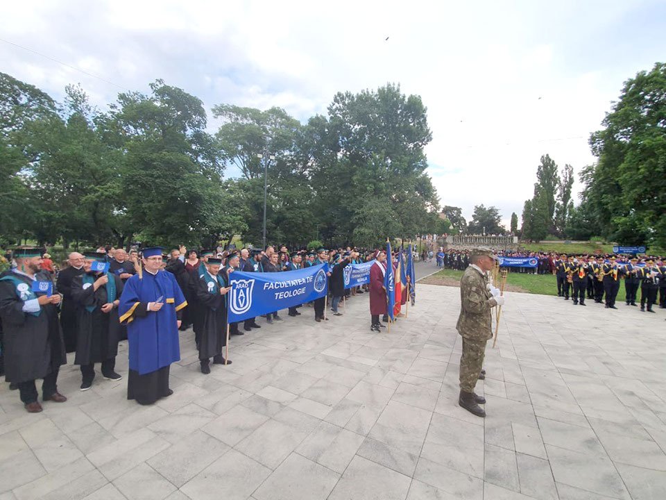 Parada absolvenților Universității „Aurel Vlaicu” din Arad 119337