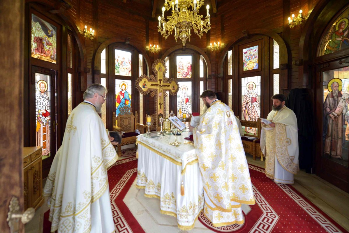 Hramul Mănăstirii Plumbuita din Capitală 119378