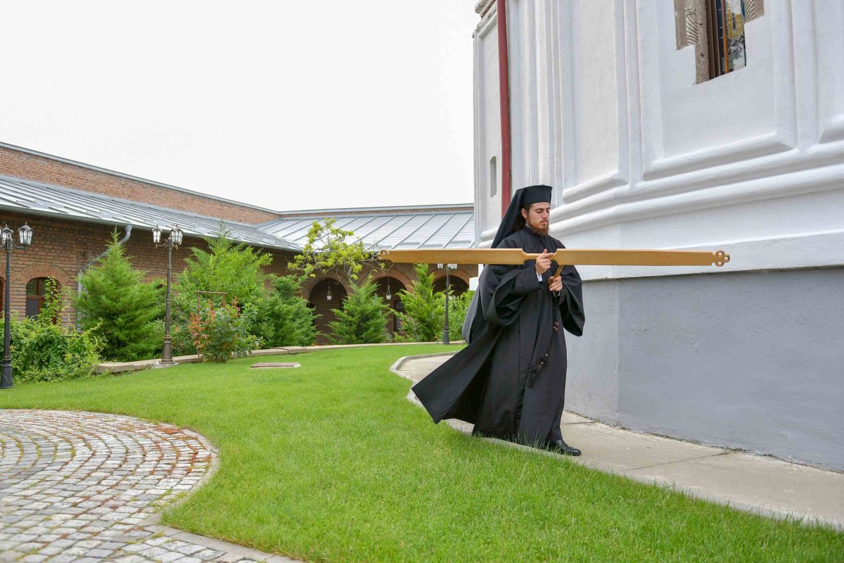 Hramul Mănăstirii Plumbuita din Capitală 119393