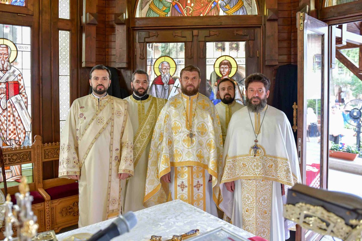 Hramul Mănăstirii Plumbuita din Capitală 119395