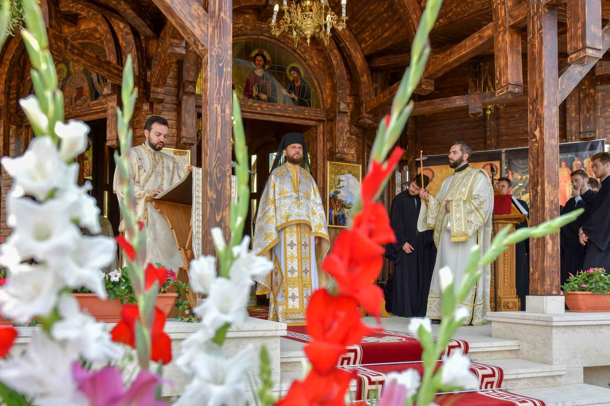 Hramul Mănăstirii Plumbuita din Capitală 119399