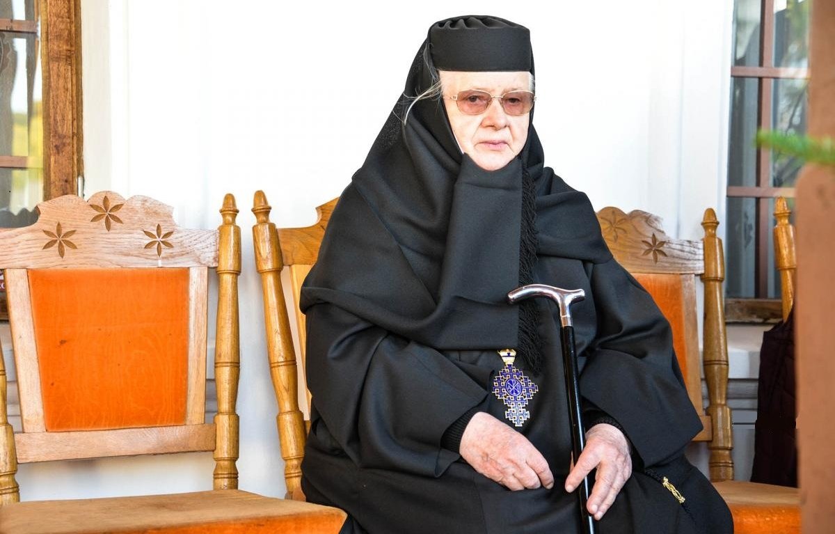 Lucrarea unei călugărițe întru renașterea împărăteștii lavre a Voronei 119426