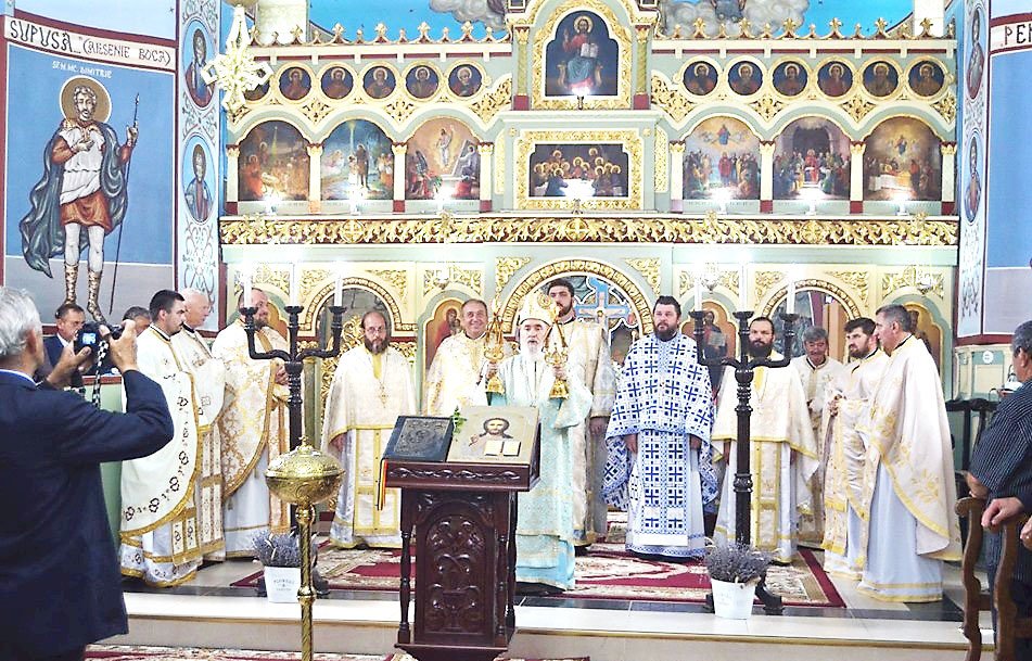 Slujiri arhierești în Duminica Tuturor Sfinților 119448