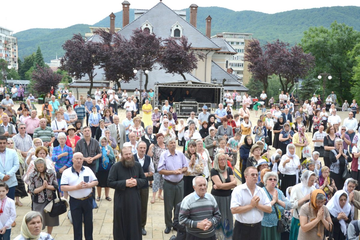 Sfântul Ioan Botezătorul sărbătorit la Piatra Neamţ 119591