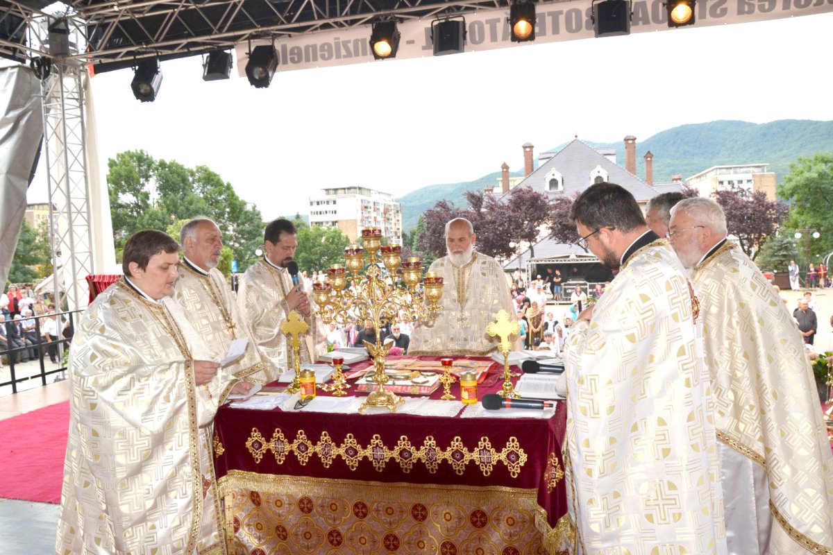Sfântul Ioan Botezătorul sărbătorit la Piatra Neamţ 119595