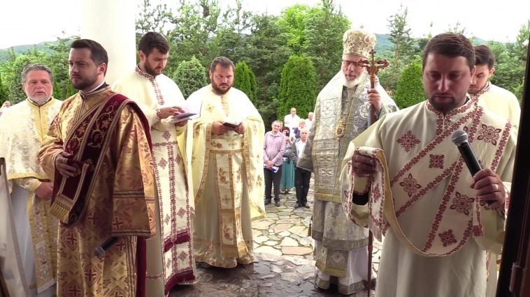 Slujiri arhierești de Nașterea Botezătorului Ioan 119525