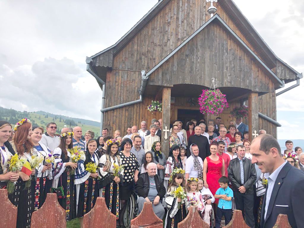 Sărbătoarea Nașterii Sfântului Ioan Botezătorul și a portului românesc în parohii 119653