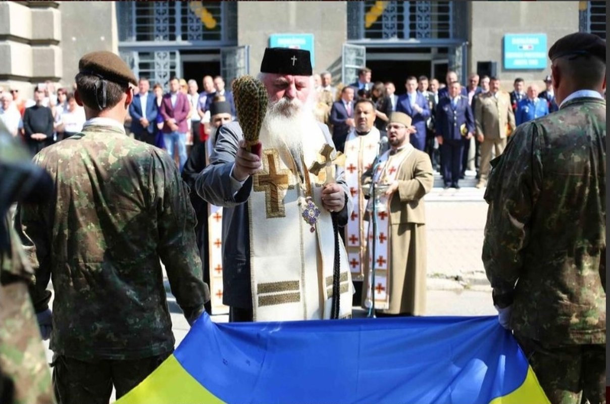 Ceremonii religioase și militare de Ziua Națională a Drapelului 119732