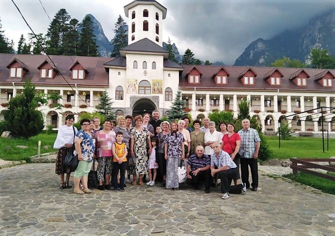 Credincioși din Dumbrăvița, județul Brașov, pelerini la mănăstirile prahovene 119830