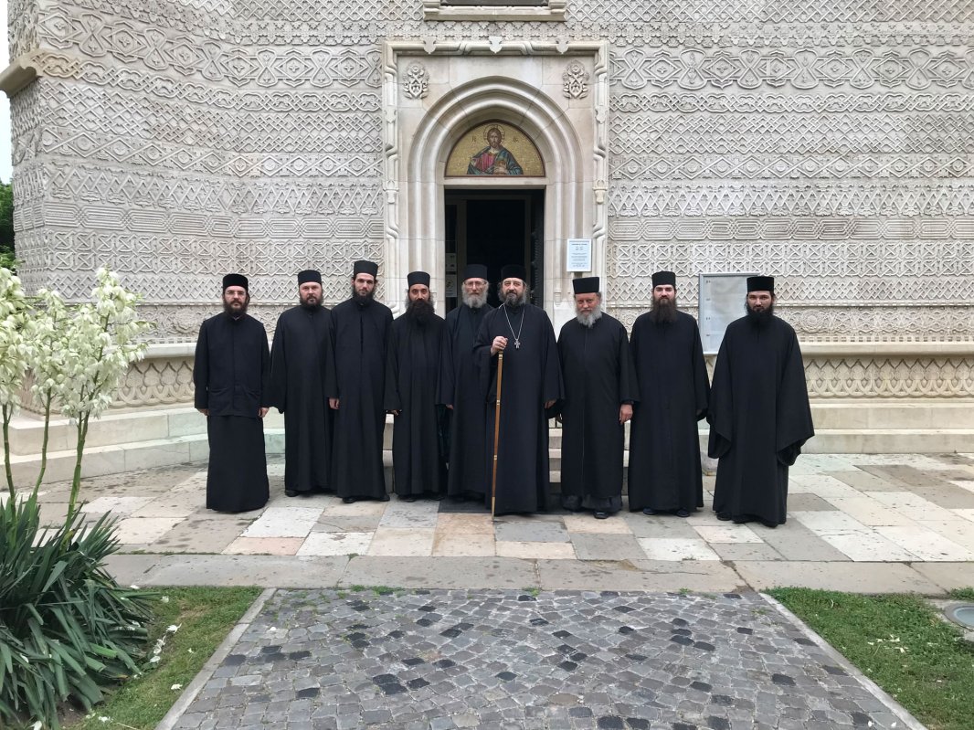 Oaspeţi athoniţi de la Mănăstirea Dochiariu 119860