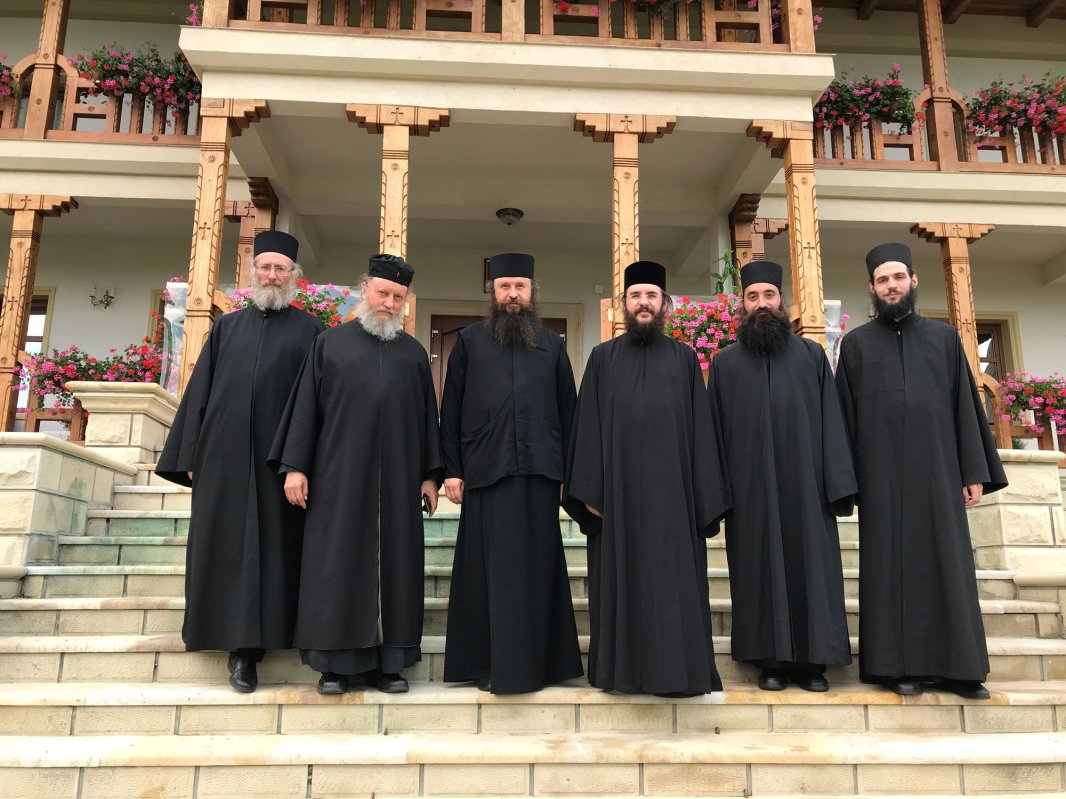 Oaspeţi athoniţi de la Mănăstirea Dochiariu 119861
