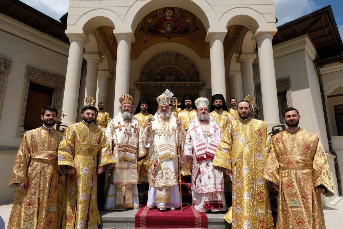  Sfinții Apostoli Petru și Pavel, sărbătoriți la Catedrala Patriarhală 119867