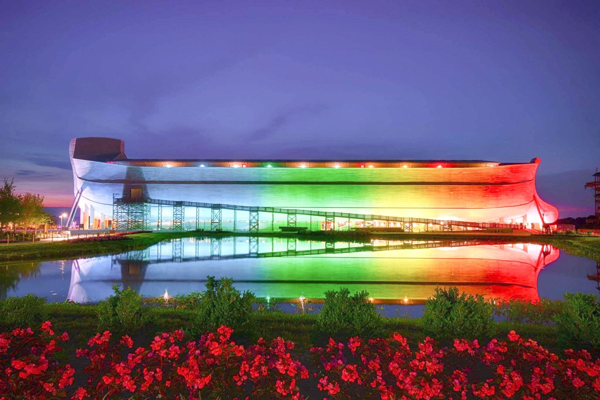 Creștin evanghelic: „Să ne luăm curcubeul înapoi”  119499