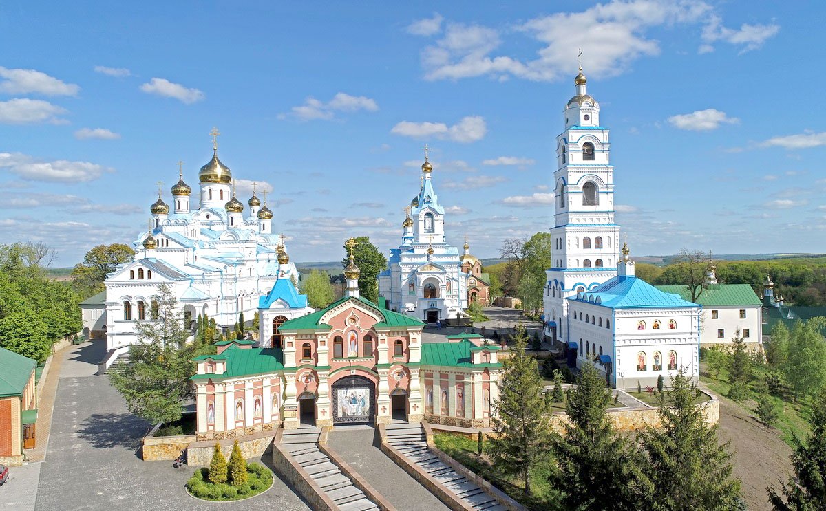 Lavra Poceaev a serbat opt secole de existență 119500