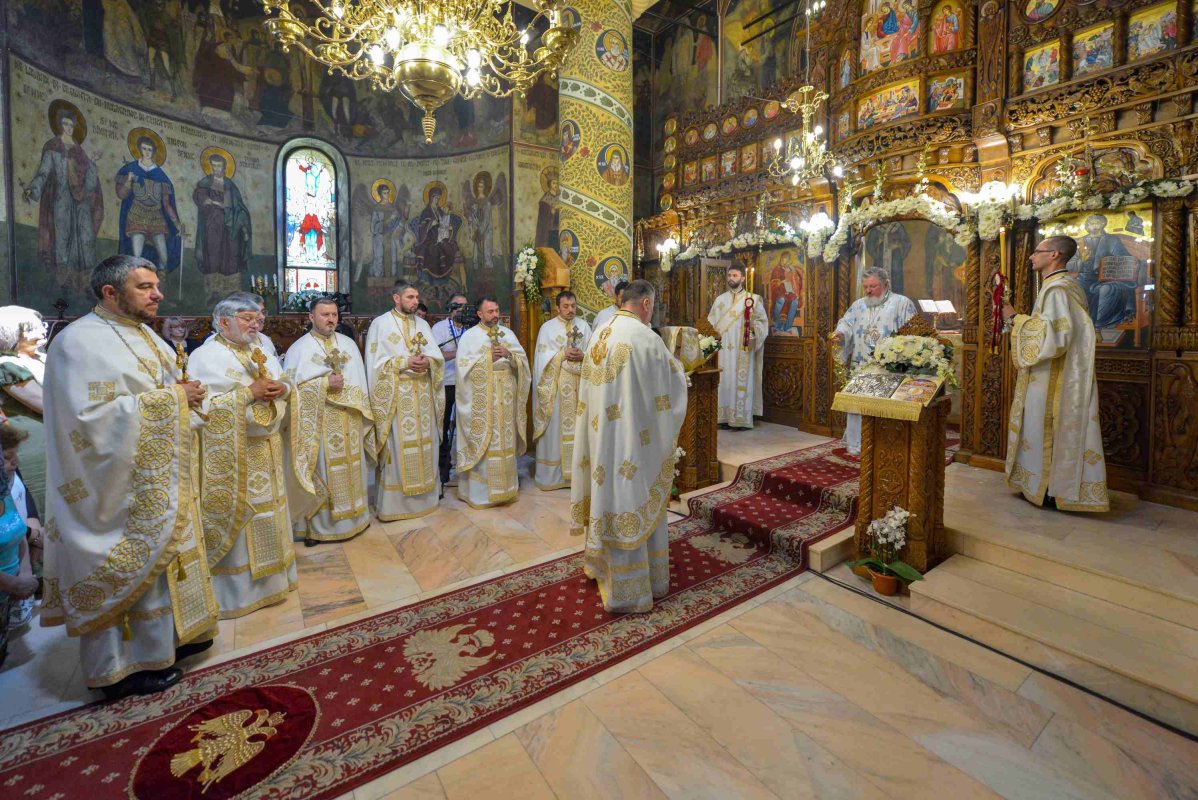 A fost resfințită Biserica Iancu Nou‑Bălăneanu 120031