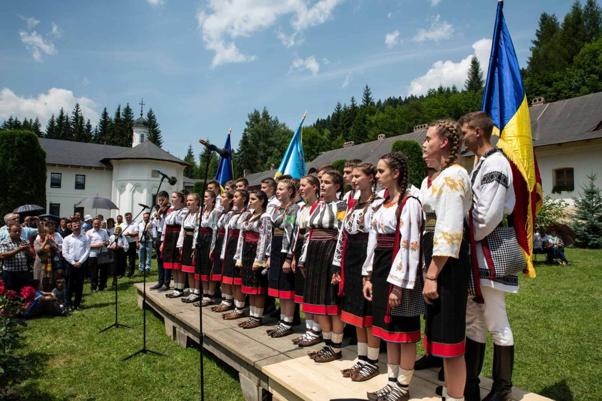 Pomenirea Sfântului Voievod Ştefan cel Mare 120128