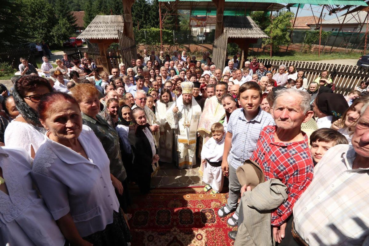 Hram la Vișeu de Sus, Maramureș 120275