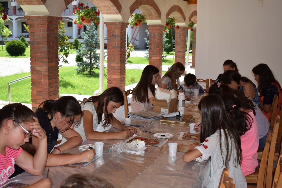 Tabăra de creaţie „Icoana în suflet  de copil”, la Mănăstirea Timişeni-Şag 120233