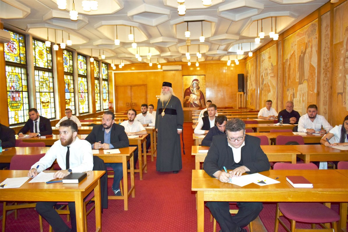 Examen de licență pentru studenții teologi din Timișoara 120350