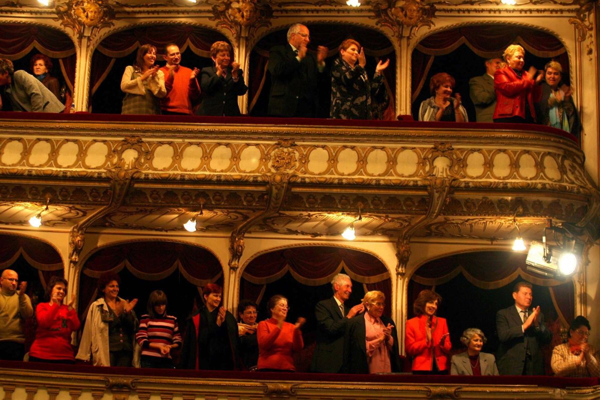 Românii nu dau banii pe recreaţie şi cultură 120339