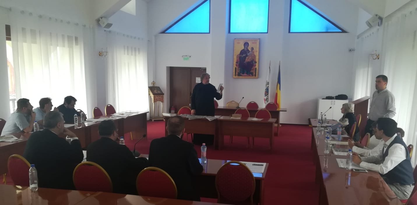 Întâlnire pentru dezvoltarea editorială a „Ziarului Lumina” 120378