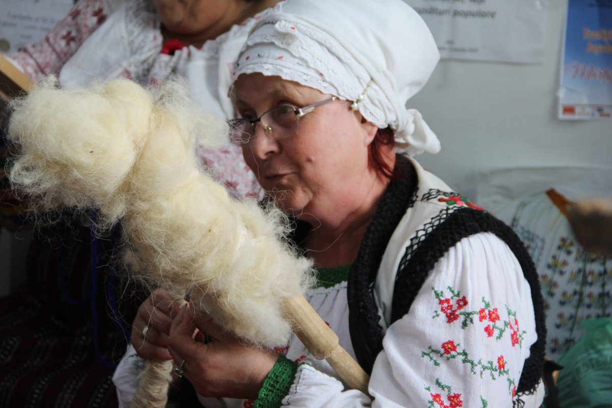 Şcoala tradiţiilor de la Ciurbeşti 120449