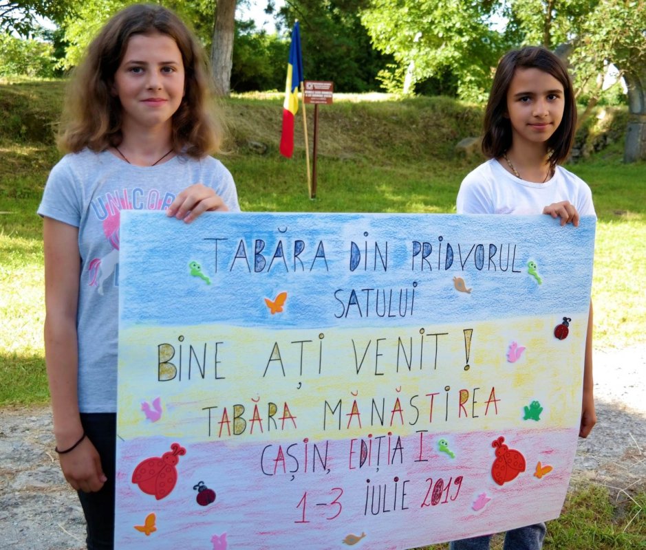 Tabără de vară în pridvorul satului 120465