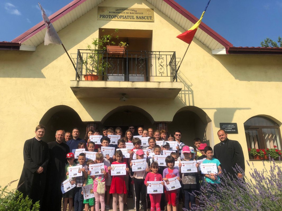 Tabere pentru copii şi tineri, în Moldova 120511