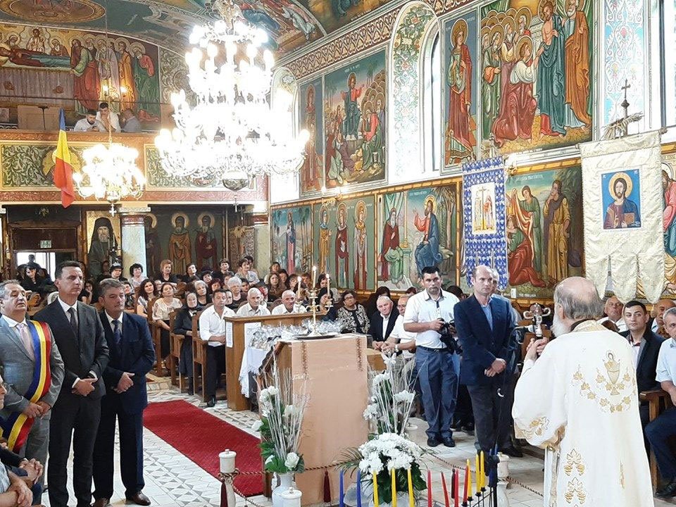 Slujiri arhiereşti în Duminica a treia după Rusalii 120601