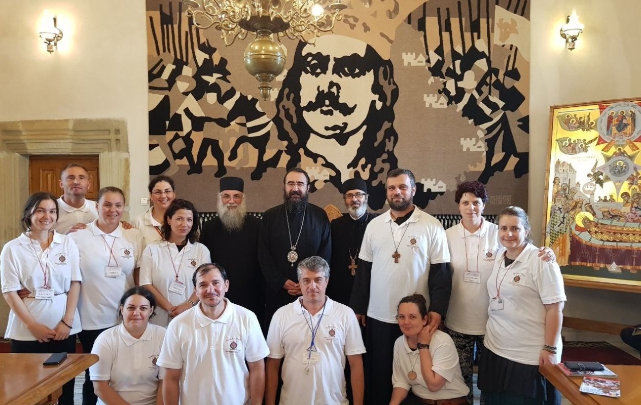 Tabere pentru tineri români din SUA și Irlanda la Putna 120523