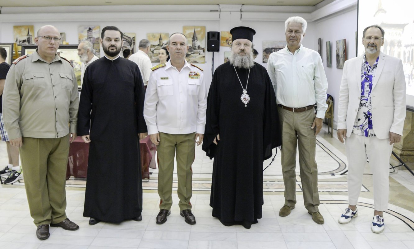 Lucrări care exprimă frumusețea nepieritoare la Cercul Militar 120631