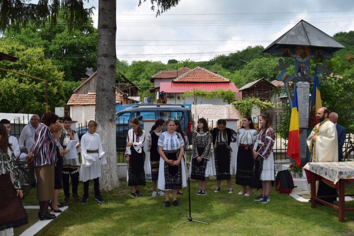 Activitate catehetică în Protopopiatul Drăgăşani 120744