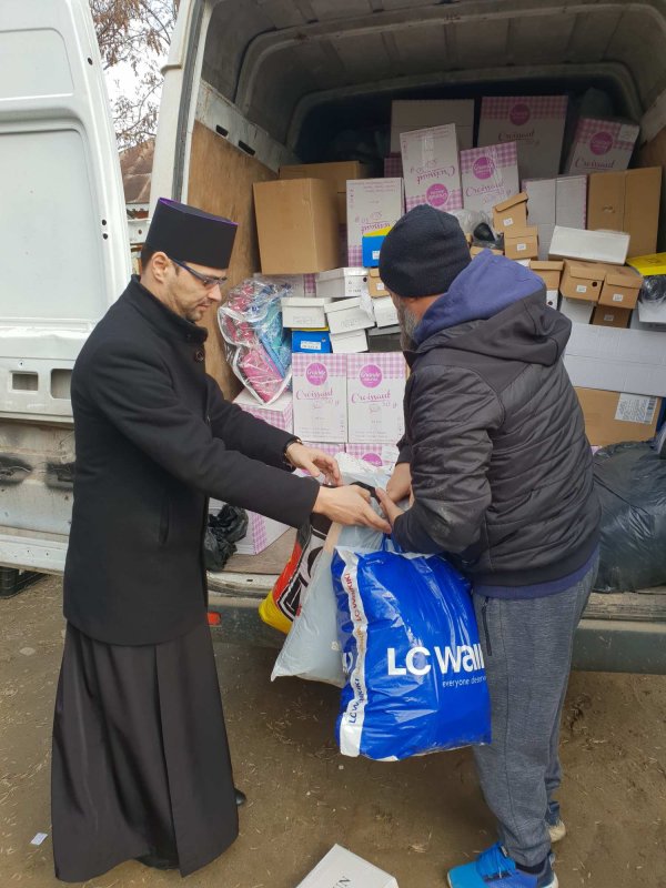 Preotul care „aruncă flori în calea dreptății” 120785