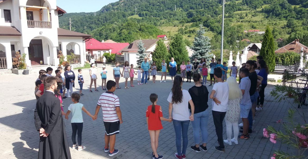 Şcoală de vară la Parohia Brezoi I 120833
