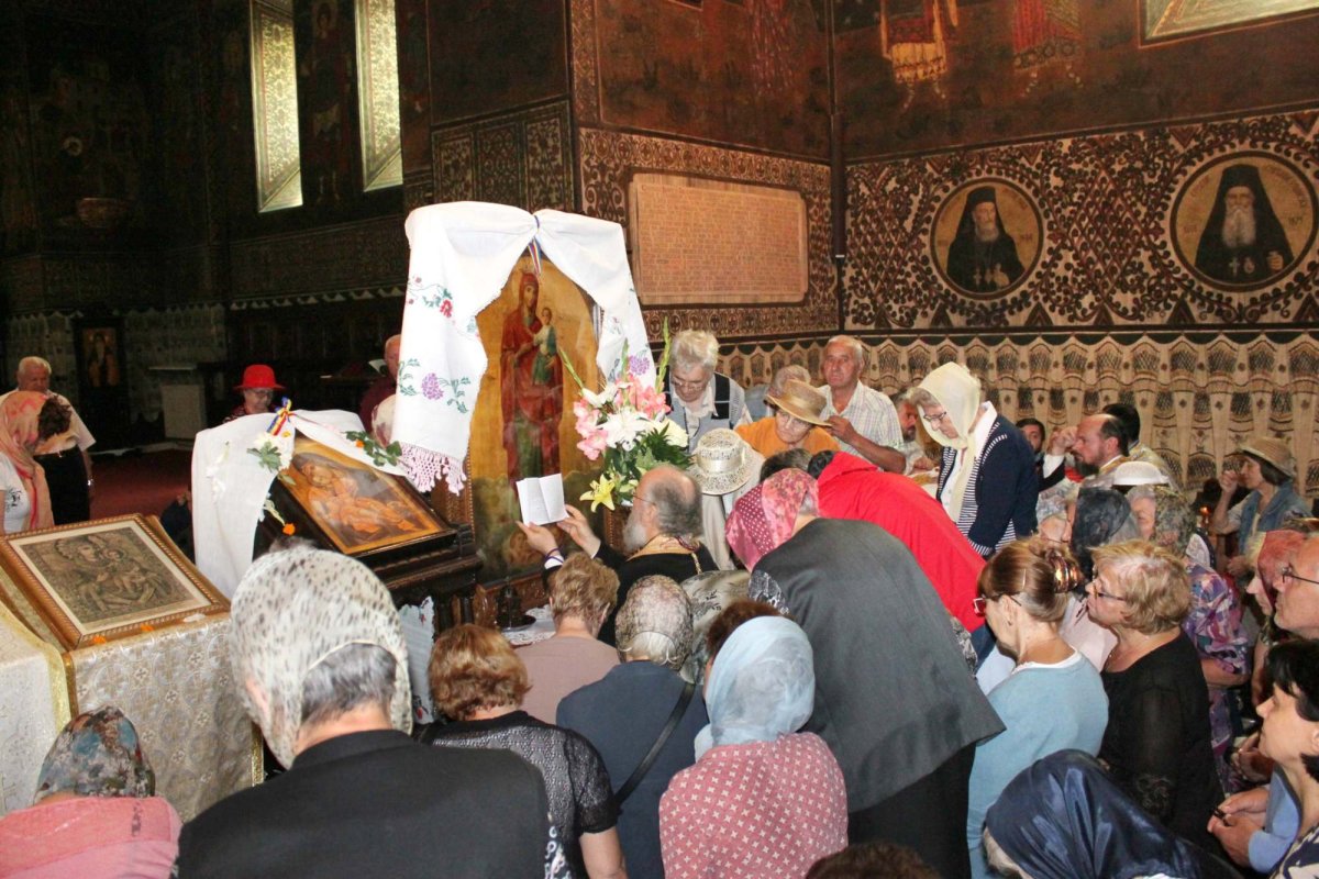 Cinstirea Icoanei Maicii Domnului „Prodromiţa” la Galaţi 120994