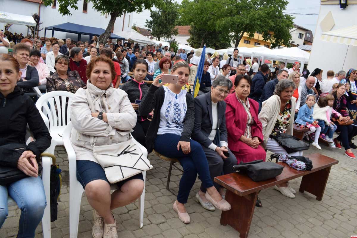 Festival al Românilor la biserica Parohiei Arad-Grădişte I 121022