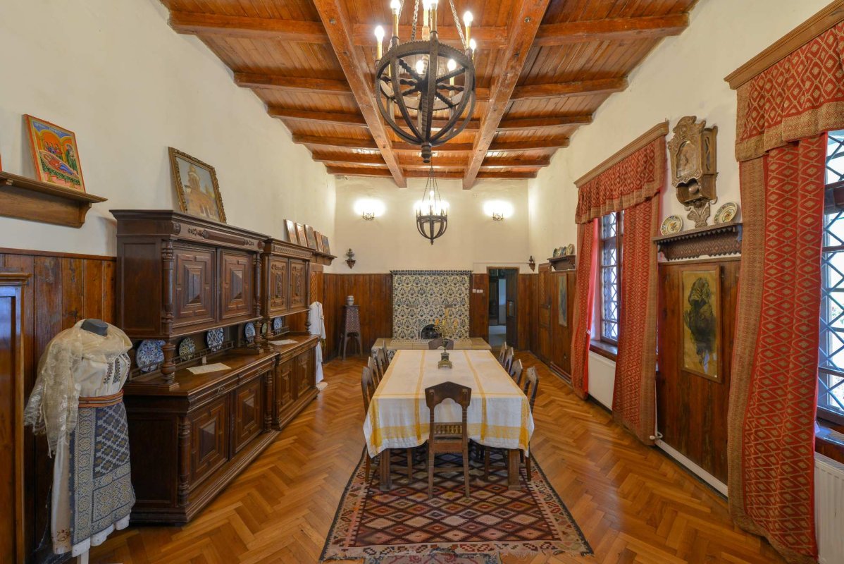 Lecția de istorie de la conacul Bălceștilor 120999