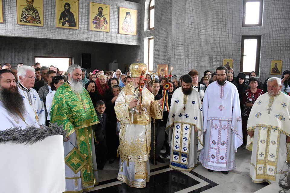 Sărbătoare la Mănăstirea Pantocrator din Beclean 121035