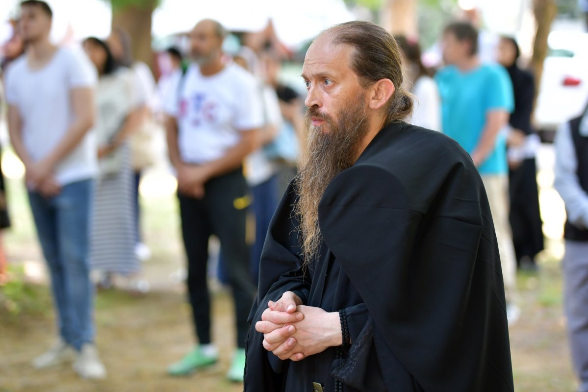 Nefiresc, firesc, suprafiresc 121212