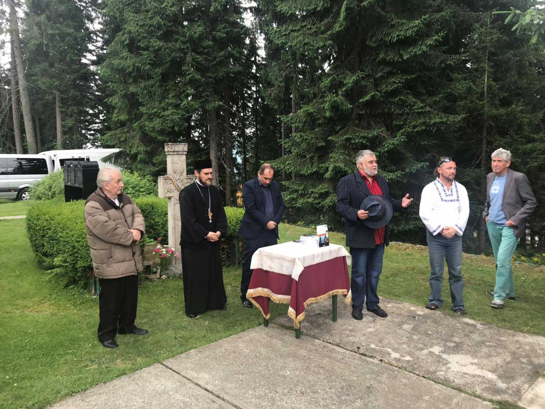 Parastas la 110 ani de la nașterea filosofului Constantin Noica 121230